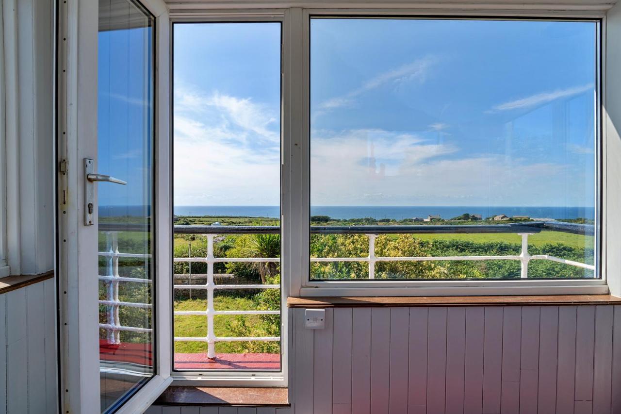 Finest Retreats - The Watchtower At Western Watch Lower Boscaswell Buitenkant foto